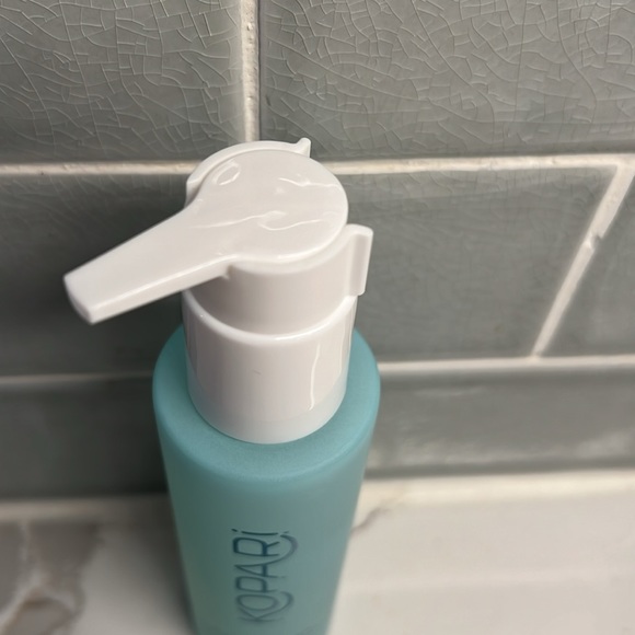 New Kopari Marine Clean Purifying Gel Cleanser - Picture 2 of 3